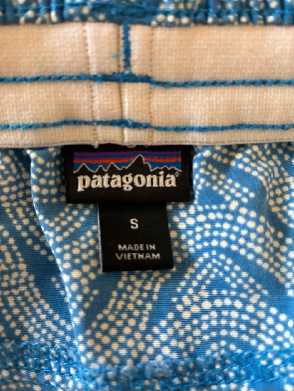 Patagonia Women's 5" Baggies | Blue Wave Patterned Shorts S - Picture 3 of 16